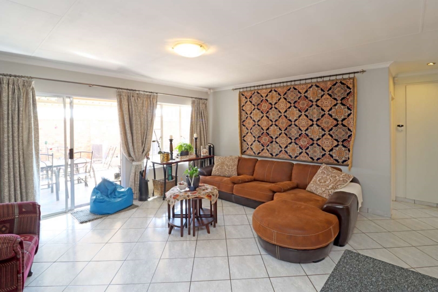 2 Bedroom Property for Sale in Elardus Park Gauteng