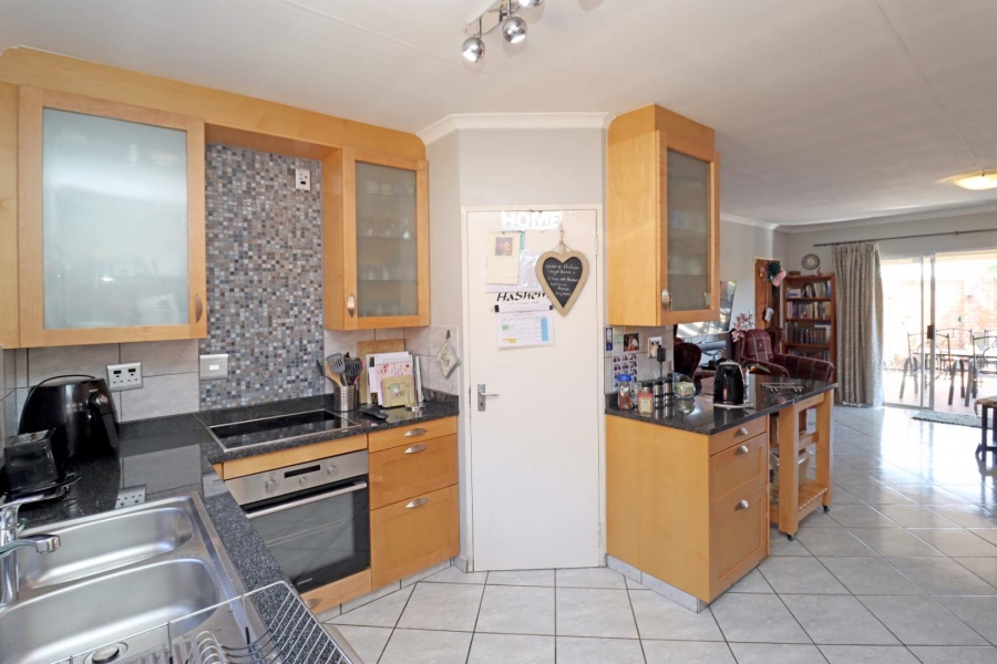 2 Bedroom Property for Sale in Elardus Park Gauteng