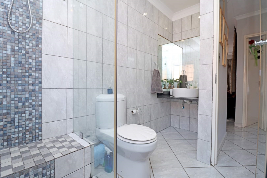 2 Bedroom Property for Sale in Elardus Park Gauteng