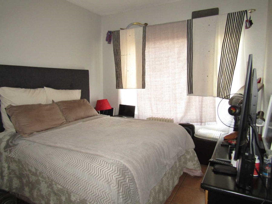 2 Bedroom Property for Sale in Auckland Park Gauteng