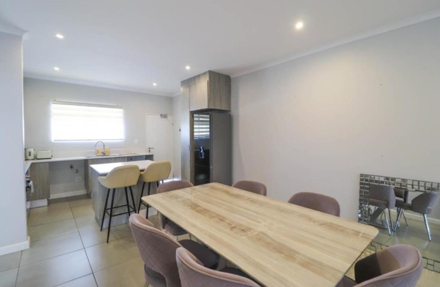 2 Bedroom Property for Sale in Morningside Gauteng