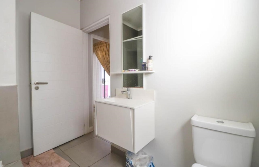 2 Bedroom Property for Sale in Morningside Gauteng