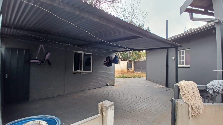 3 Bedroom Property for Sale in Birchleigh Gauteng