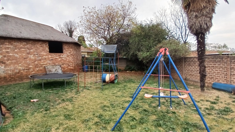 3 Bedroom Property for Sale in Birchleigh Gauteng