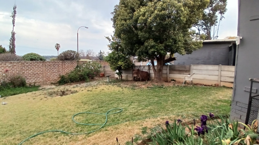 3 Bedroom Property for Sale in Birchleigh Gauteng