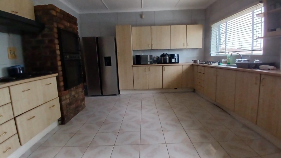 3 Bedroom Property for Sale in Birchleigh Gauteng