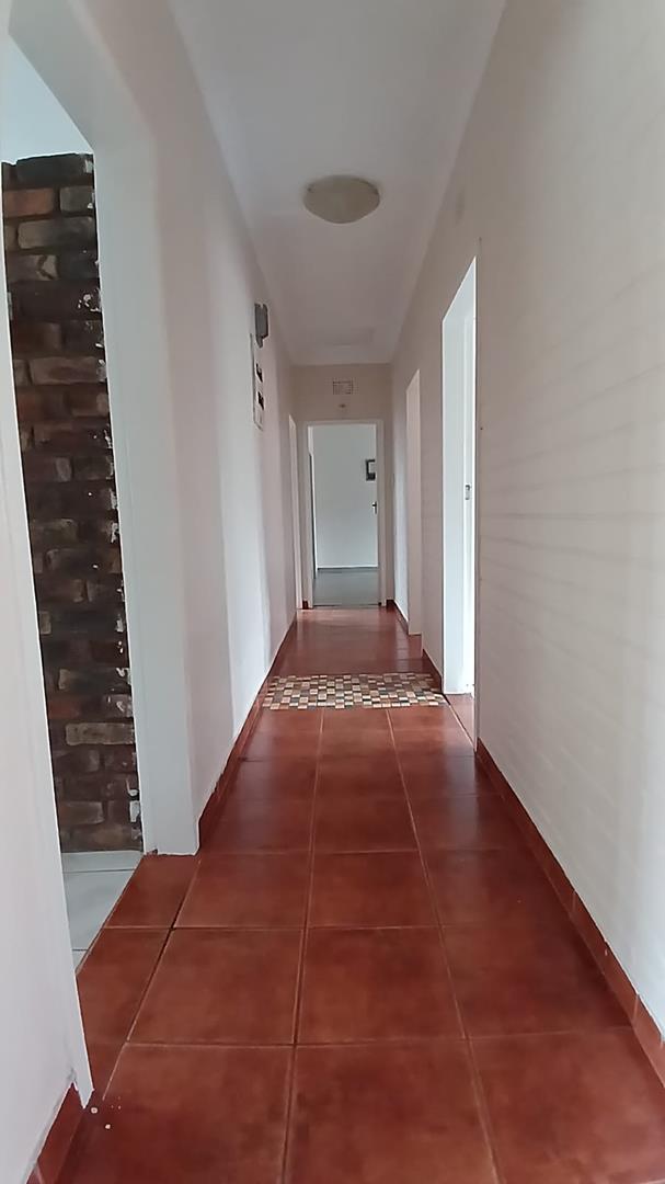 3 Bedroom Property for Sale in Birchleigh Gauteng