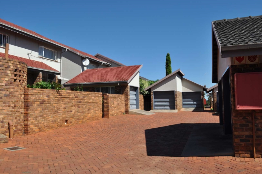 3 Bedroom Property for Sale in Wonderboom Gauteng