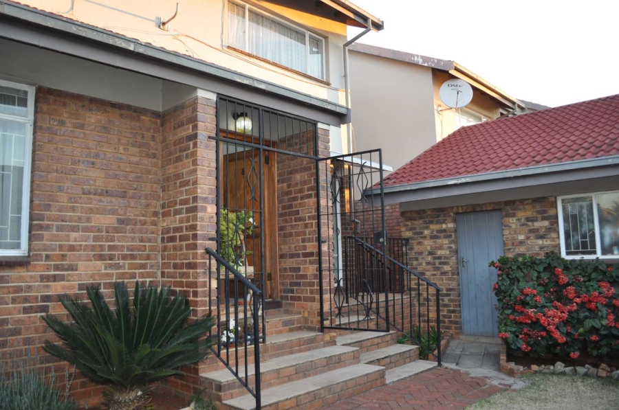 3 Bedroom Property for Sale in Wonderboom Gauteng