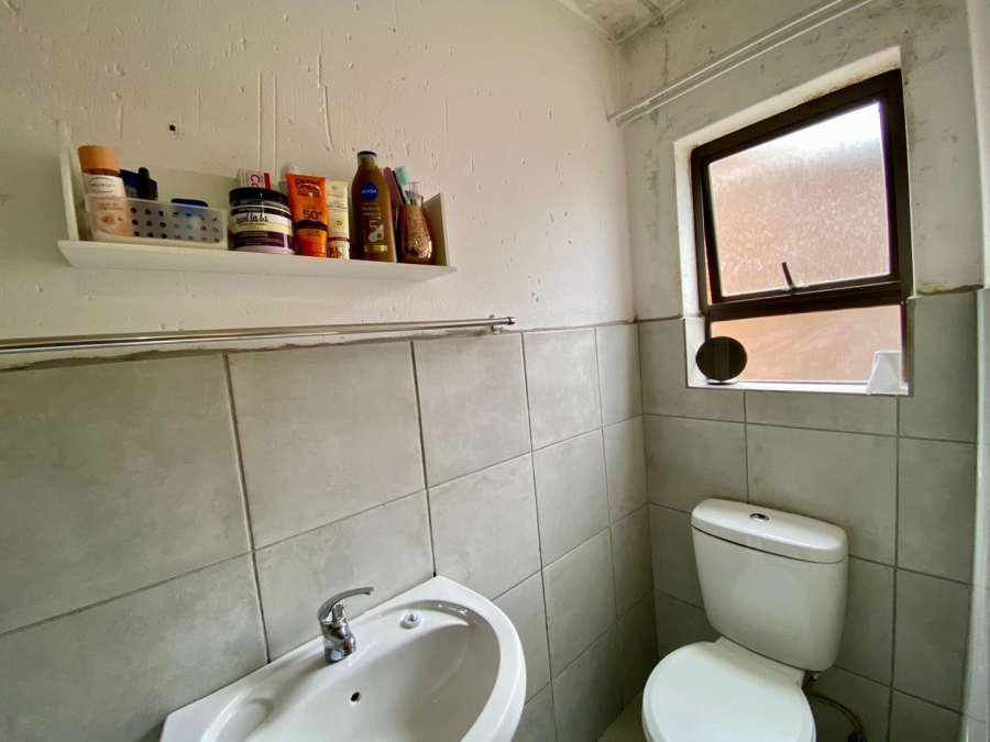 To Let 3 Bedroom Property for Rent in Princess A H Gauteng