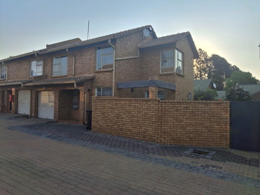 3 Bedroom Property for Sale in Rynfield Gauteng