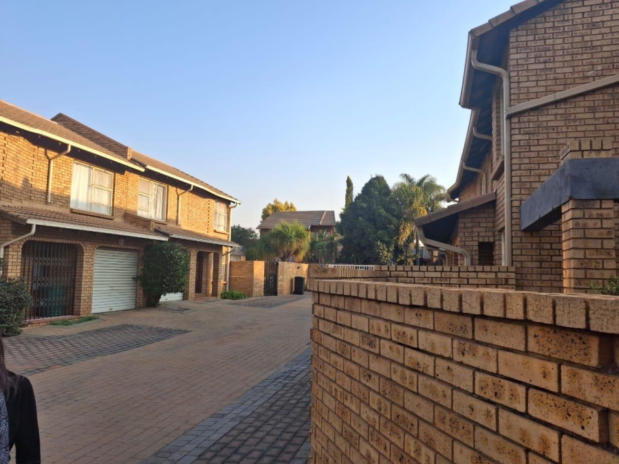 3 Bedroom Property for Sale in Rynfield Gauteng