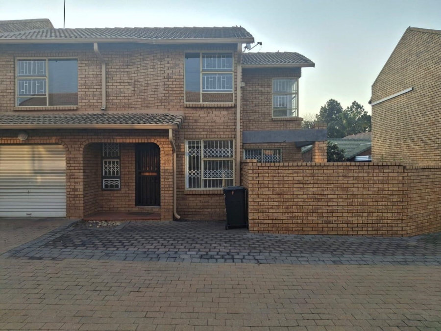 3 Bedroom Property for Sale in Rynfield Gauteng