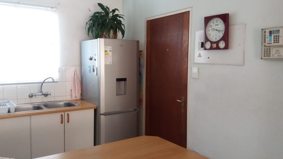 2 Bedroom Property for Sale in Farrarmere Gauteng