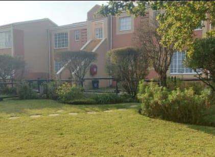 2 Bedroom Property for Sale in Farrarmere Gauteng