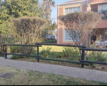 2 Bedroom Property for Sale in Farrarmere Gauteng