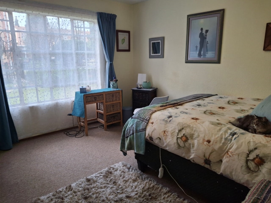 2 Bedroom Property for Sale in Farrarmere Gauteng