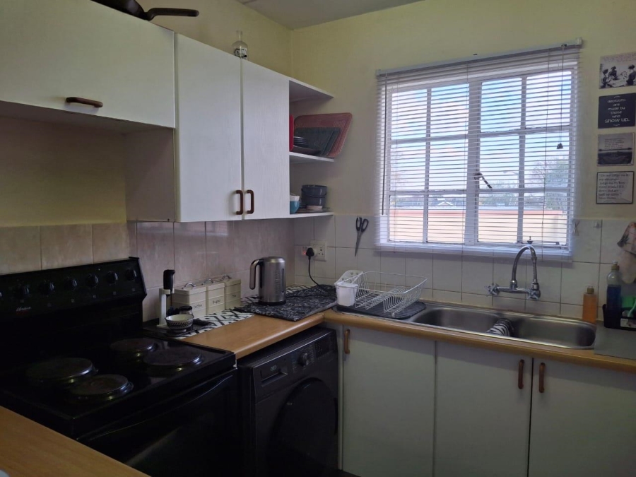 2 Bedroom Property for Sale in Farrarmere Gauteng