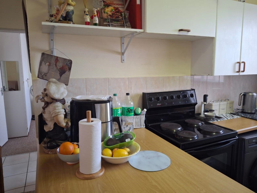 2 Bedroom Property for Sale in Farrarmere Gauteng