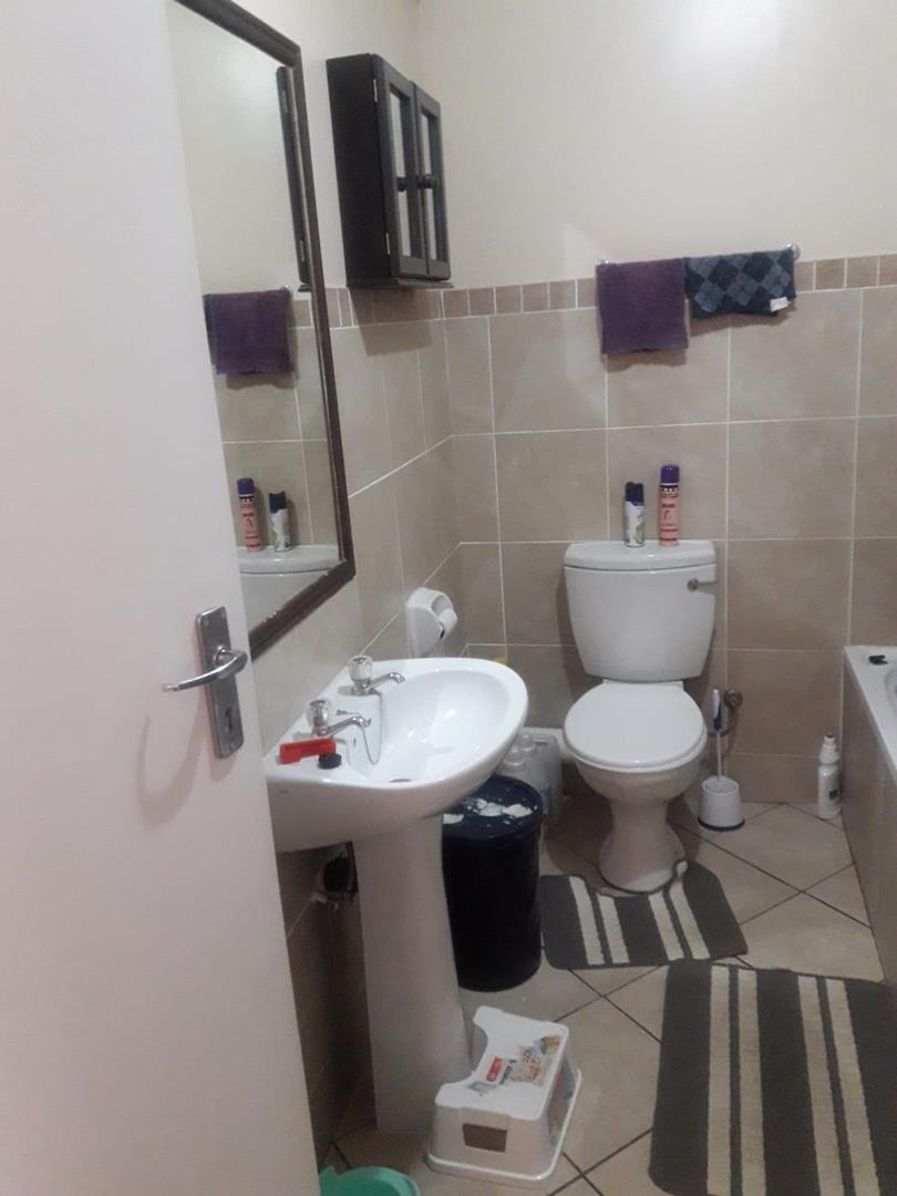2 Bedroom Property for Sale in The Orchards Gauteng