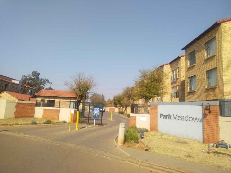 2 Bedroom Property for Sale in The Orchards Gauteng
