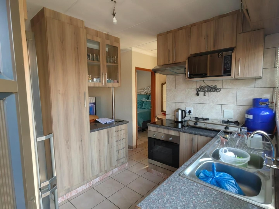 3 Bedroom Property for Sale in Tokoza Gauteng