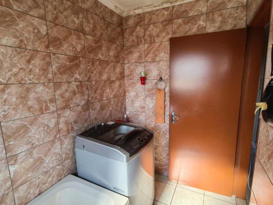 3 Bedroom Property for Sale in Tokoza Gauteng