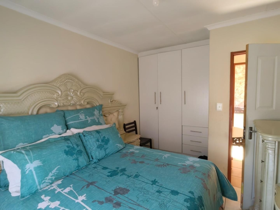 3 Bedroom Property for Sale in Tokoza Gauteng