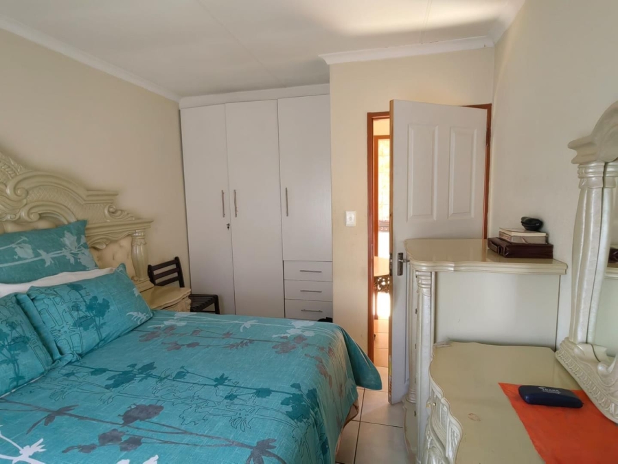 3 Bedroom Property for Sale in Tokoza Gauteng