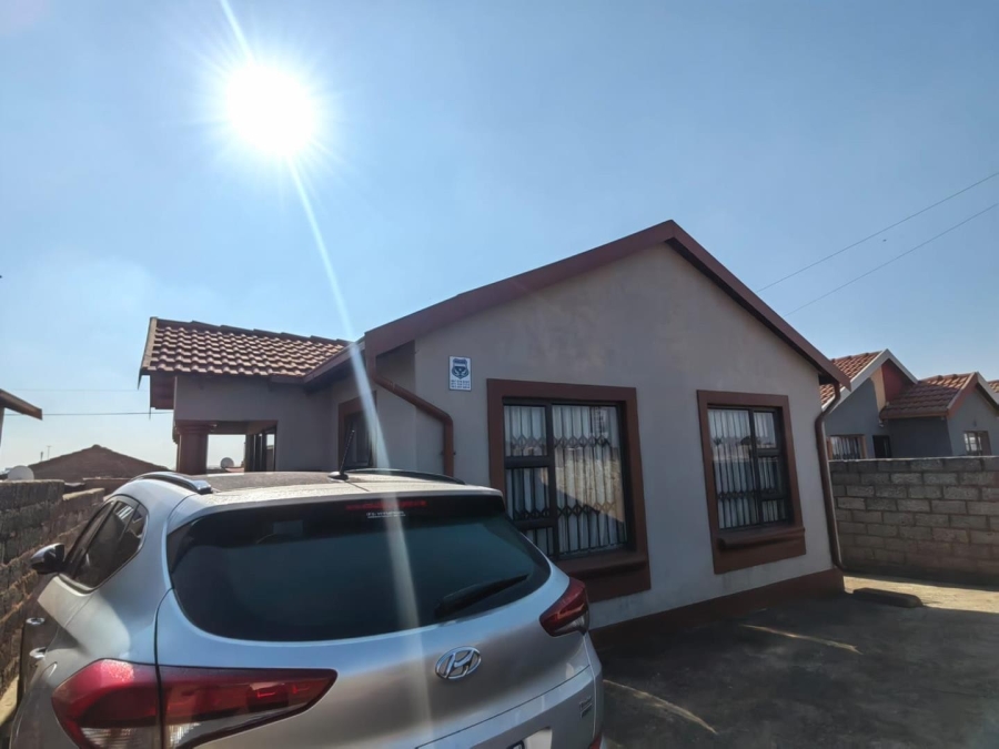 3 Bedroom Property for Sale in Tokoza Gauteng