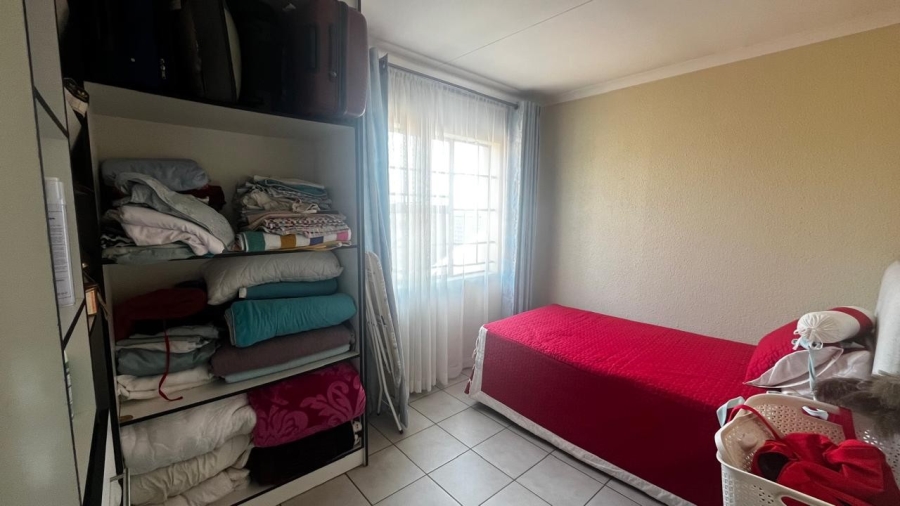 3 Bedroom Property for Sale in Albertsdal Gauteng