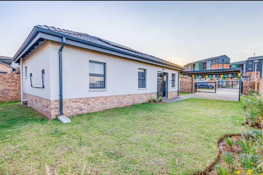 3 Bedroom Property for Sale in Lion Pride Gauteng