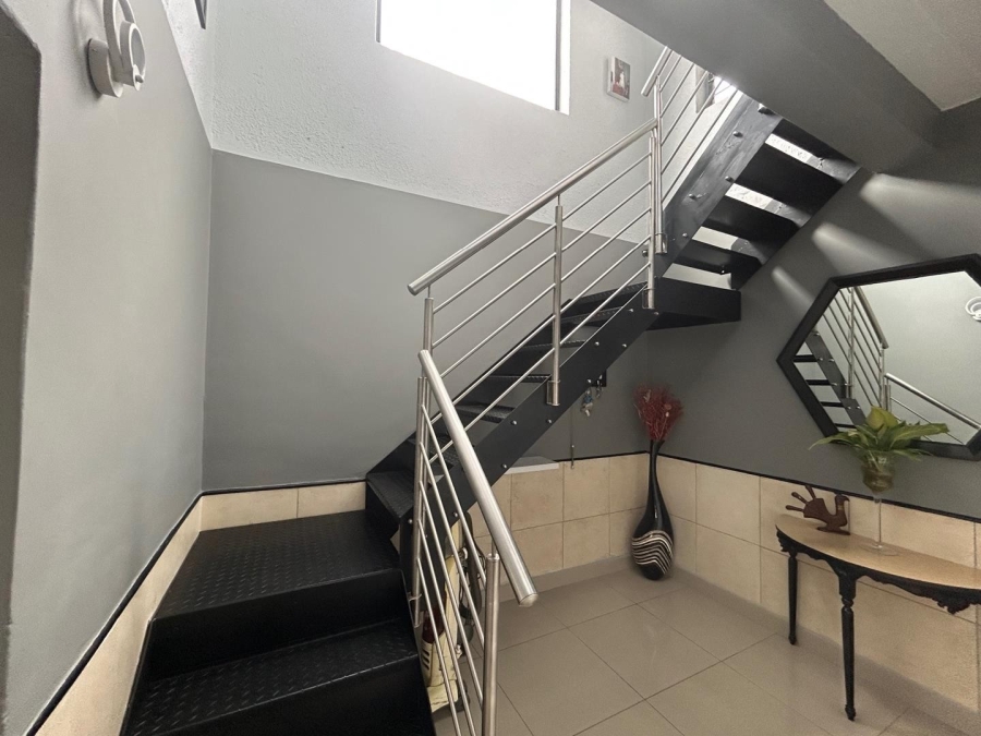 3 Bedroom Property for Sale in Verwoerdpark Gauteng