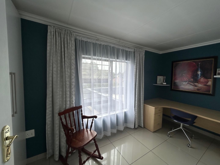 3 Bedroom Property for Sale in Verwoerdpark Gauteng