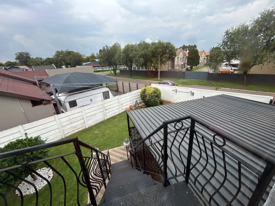 3 Bedroom Property for Sale in Verwoerdpark Gauteng