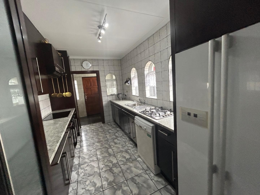 3 Bedroom Property for Sale in Verwoerdpark Gauteng