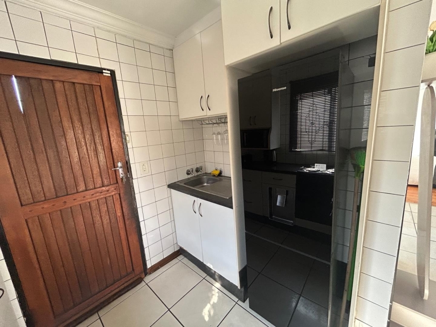 2 Bedroom Property for Sale in Roodekop Gauteng