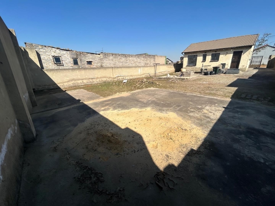 2 Bedroom Property for Sale in Roodekop Gauteng