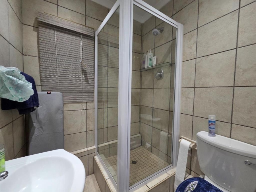 2 Bedroom Property for Sale in South Crest Gauteng