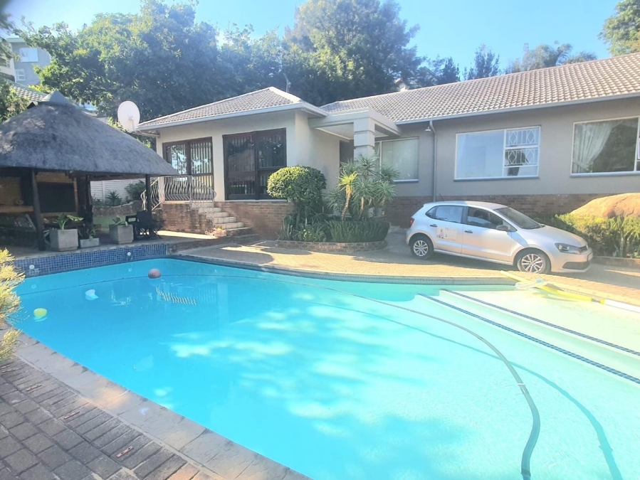 4 Bedroom Property for Sale in Glenvista Gauteng