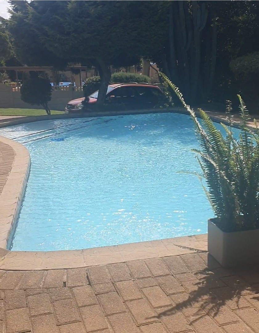 4 Bedroom Property for Sale in Glenvista Gauteng