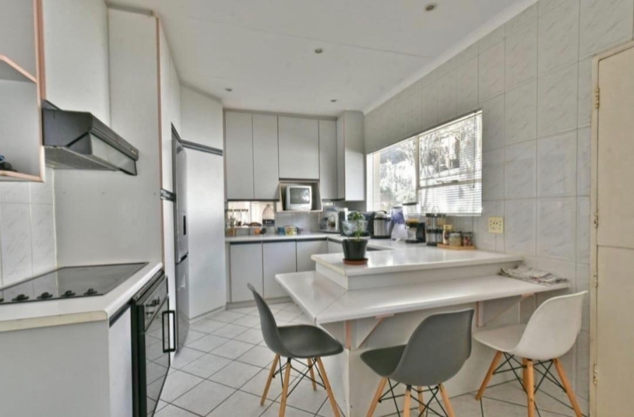 4 Bedroom Property for Sale in Glenvista Gauteng