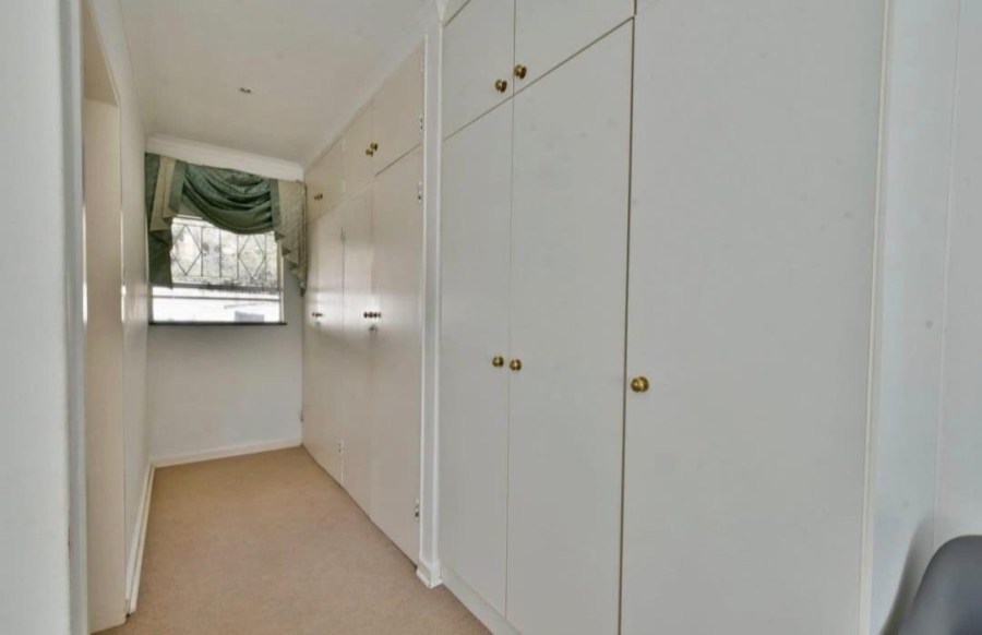 4 Bedroom Property for Sale in Glenvista Gauteng