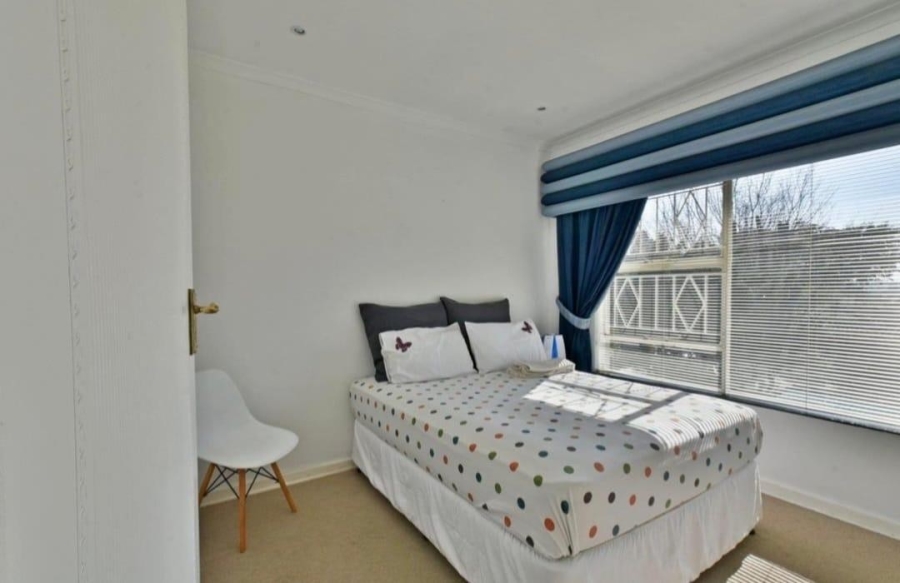 4 Bedroom Property for Sale in Glenvista Gauteng