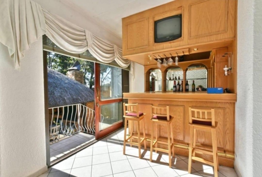 4 Bedroom Property for Sale in Glenvista Gauteng