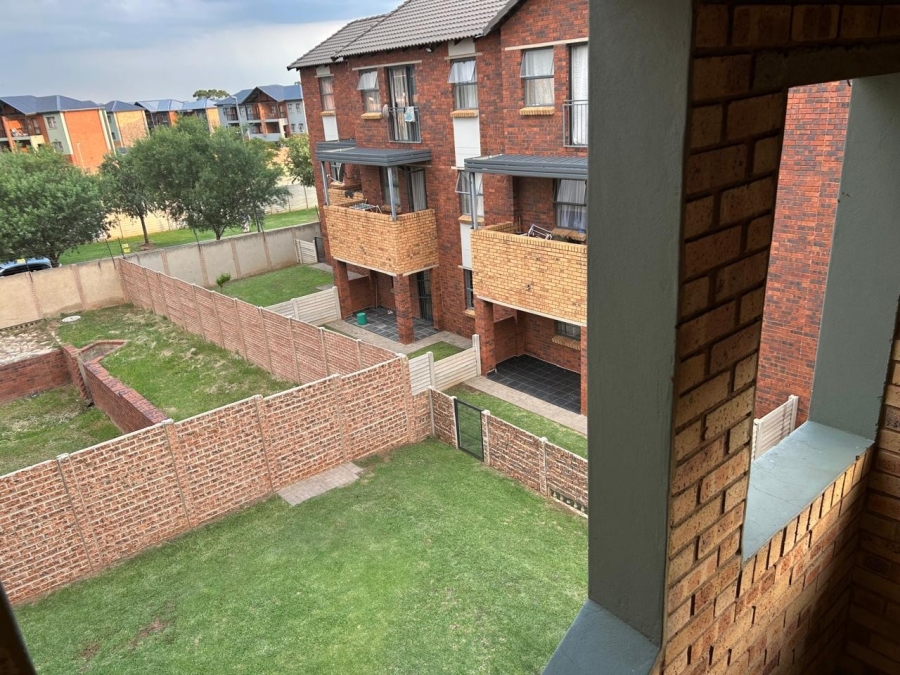 2 Bedroom Property for Sale in Alveda Park Gauteng