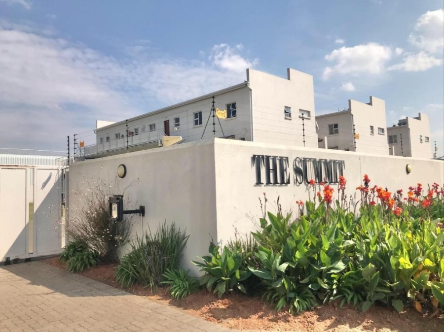 2 Bedroom Property for Sale in Mayberry Park Gauteng
