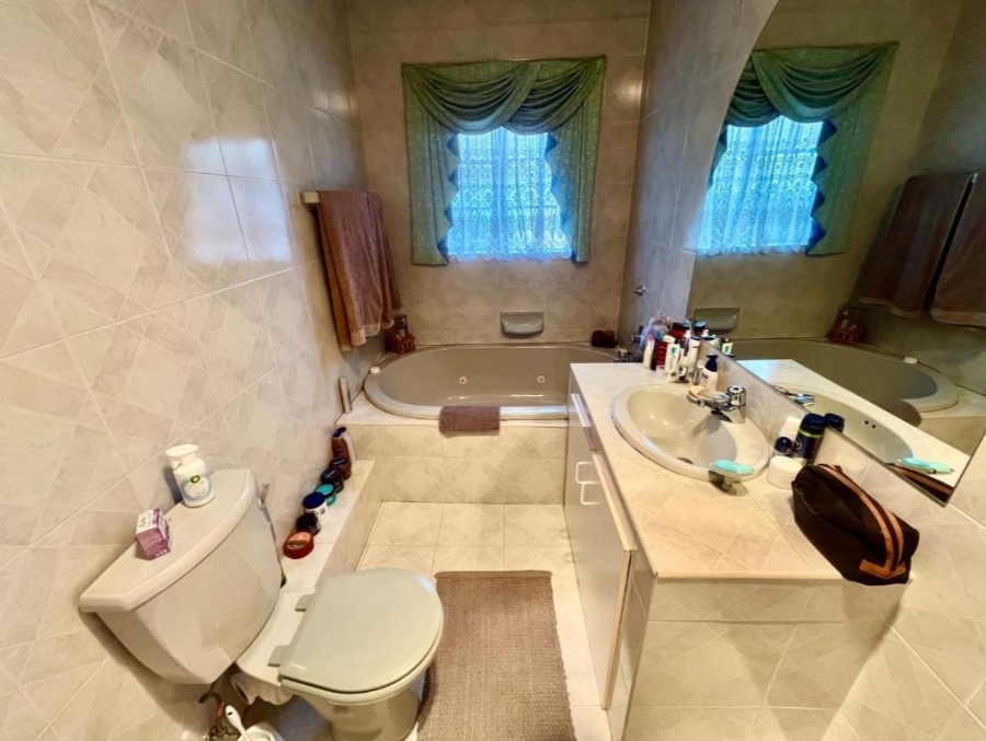 3 Bedroom Property for Sale in New Redruth Gauteng