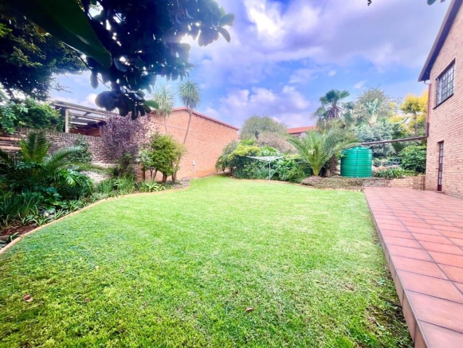 3 Bedroom Property for Sale in New Redruth Gauteng