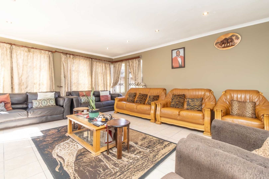 5 Bedroom Property for Sale in Northcliff Gauteng